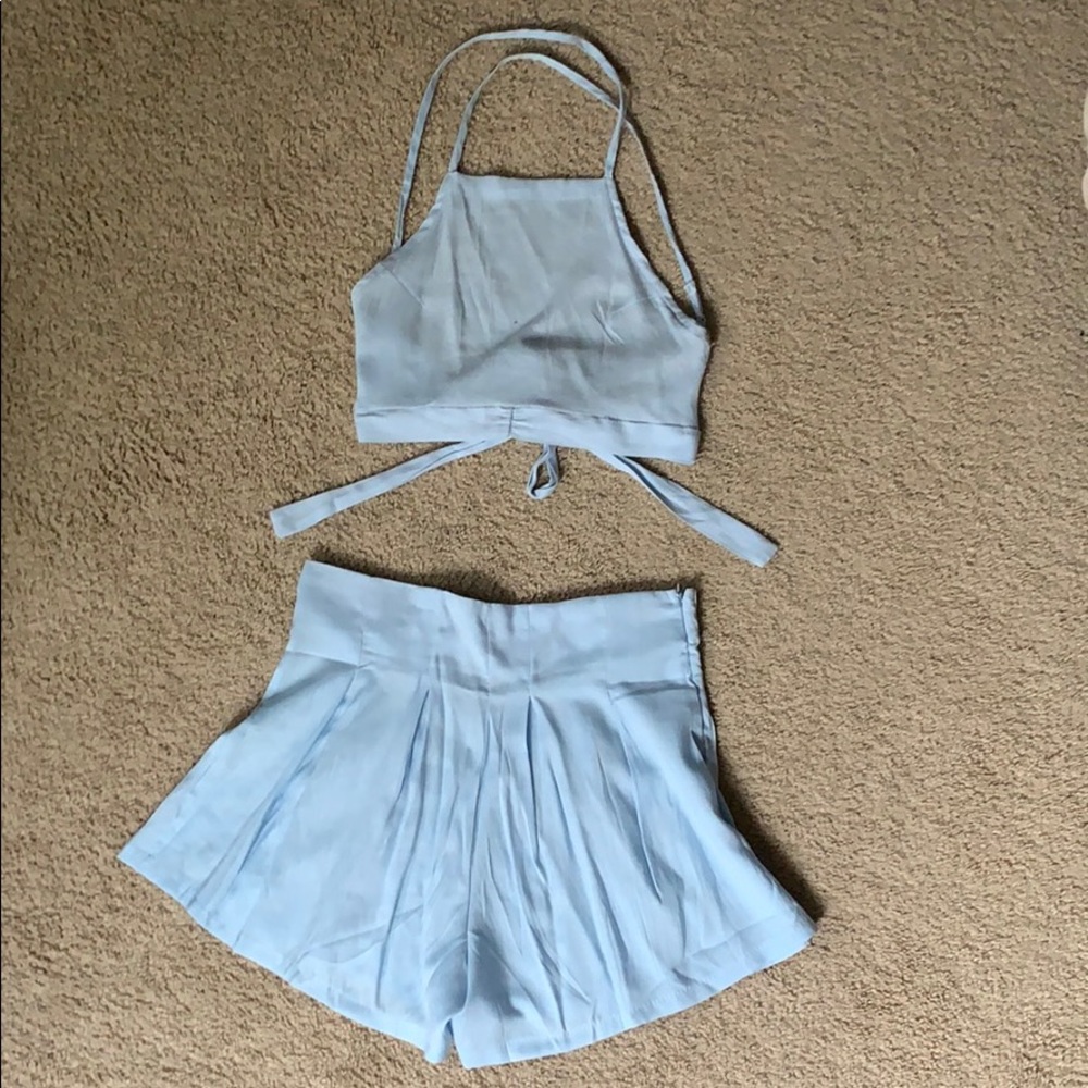 Light blue set